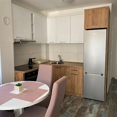 Apartman A9 Zlatni Breg Divcibare Exterior photo
